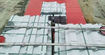 四平 芝麻白仿形加直形路沿石出货日常