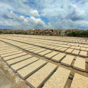 四平 黄金麻荔枝面花岗岩石材地铺石防护中