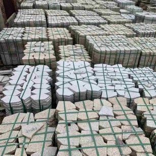 四平 黄金麻白麻花岗岩荔枝面地铺石(冰裂纹)