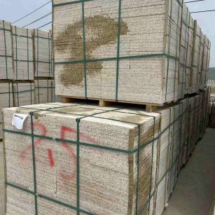 四平 黄金麻花岗岩石材荔枝面地铺石2.5*300*600