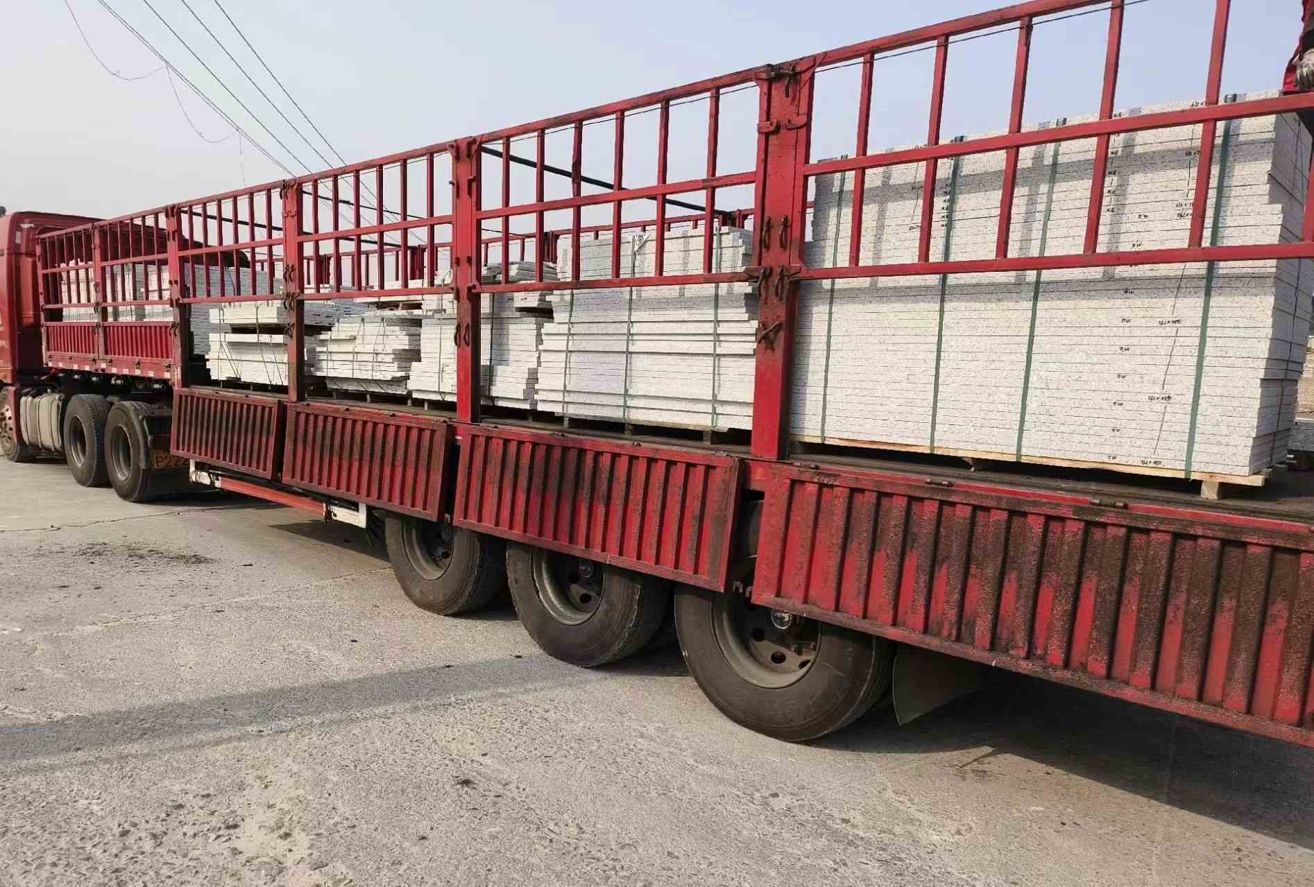 四平 白麻荔枝面外墙干挂，工厂装车日常