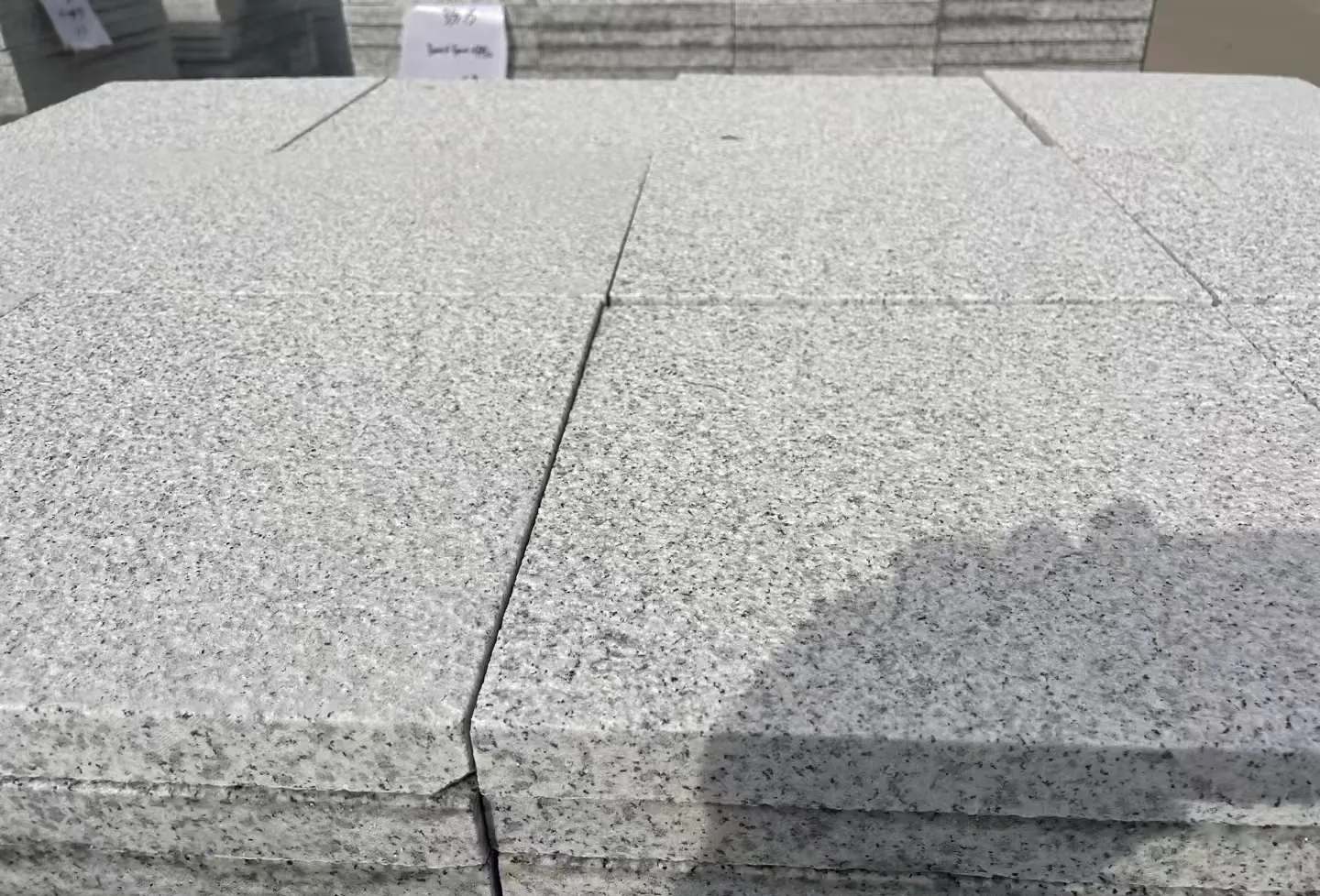 四平 白麻花岗岩石材推荐 荔枝面地铺石