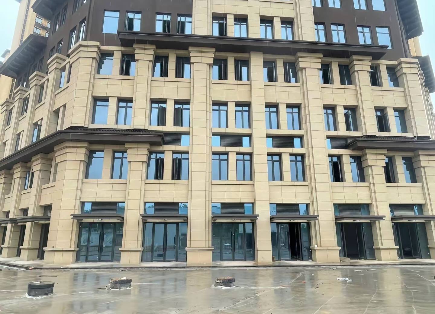 四平 黄金麻花岗岩荔枝面小区外墙干挂