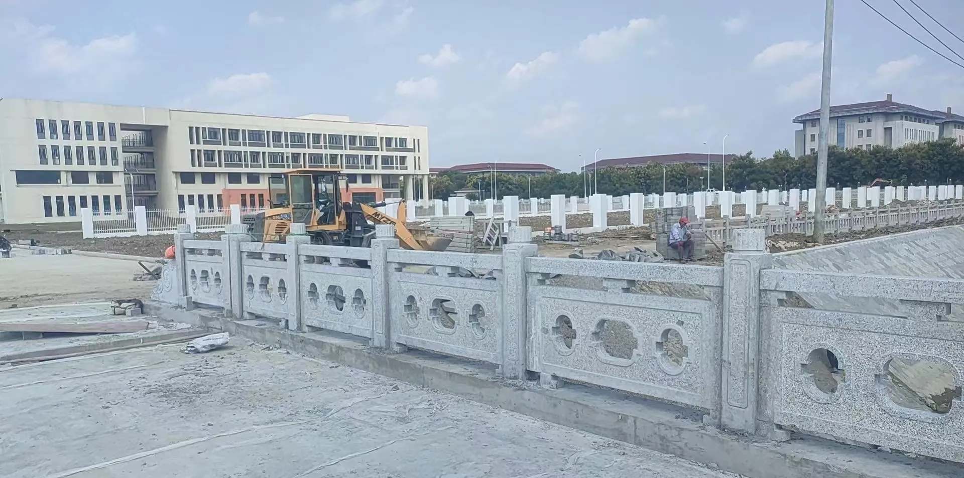 四平 白麻花岗岩荔枝面河道栏杆