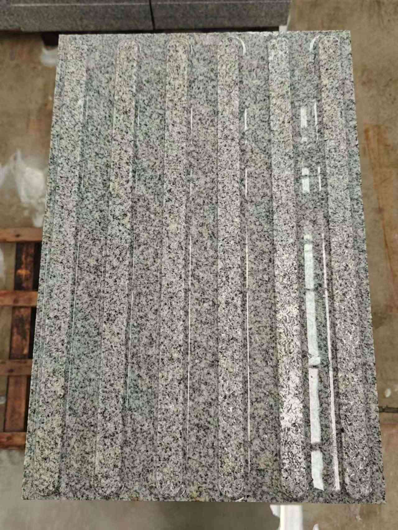 四平 芝麻白花岗岩荔枝面雕刻盲道，盲条