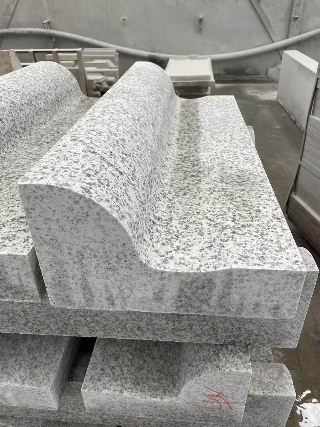 四平 白麻花岗岩S型路沿石，路侧石，马路牙子等