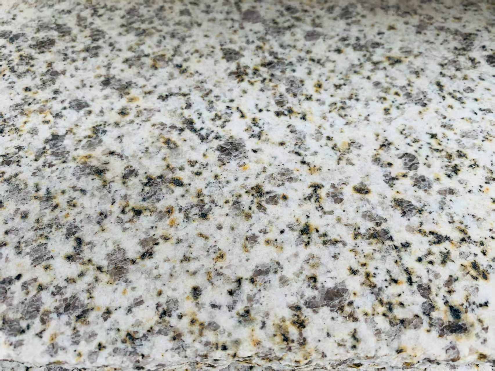 四平 黄金麻花岗岩石材浅黄光面