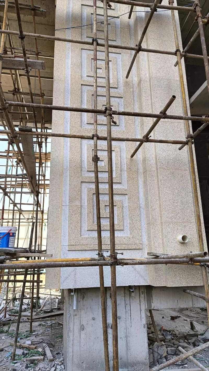 四平 黄金麻花岗岩别墅外墙干挂回纹造型效果