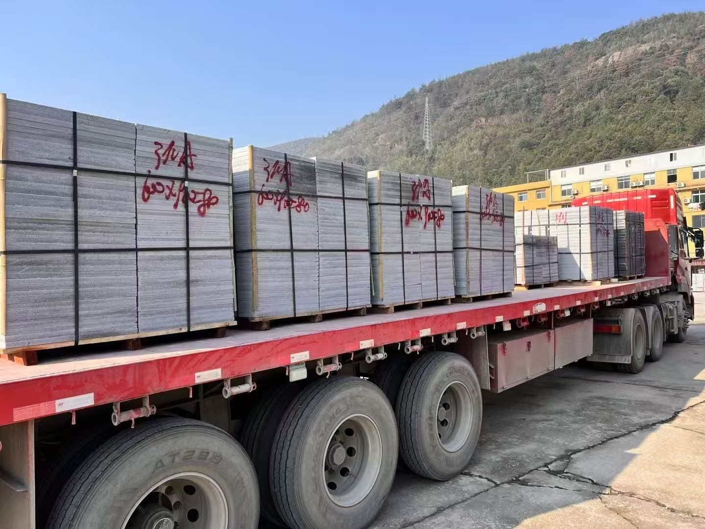 四平 芝麻灰地铺石出货日常