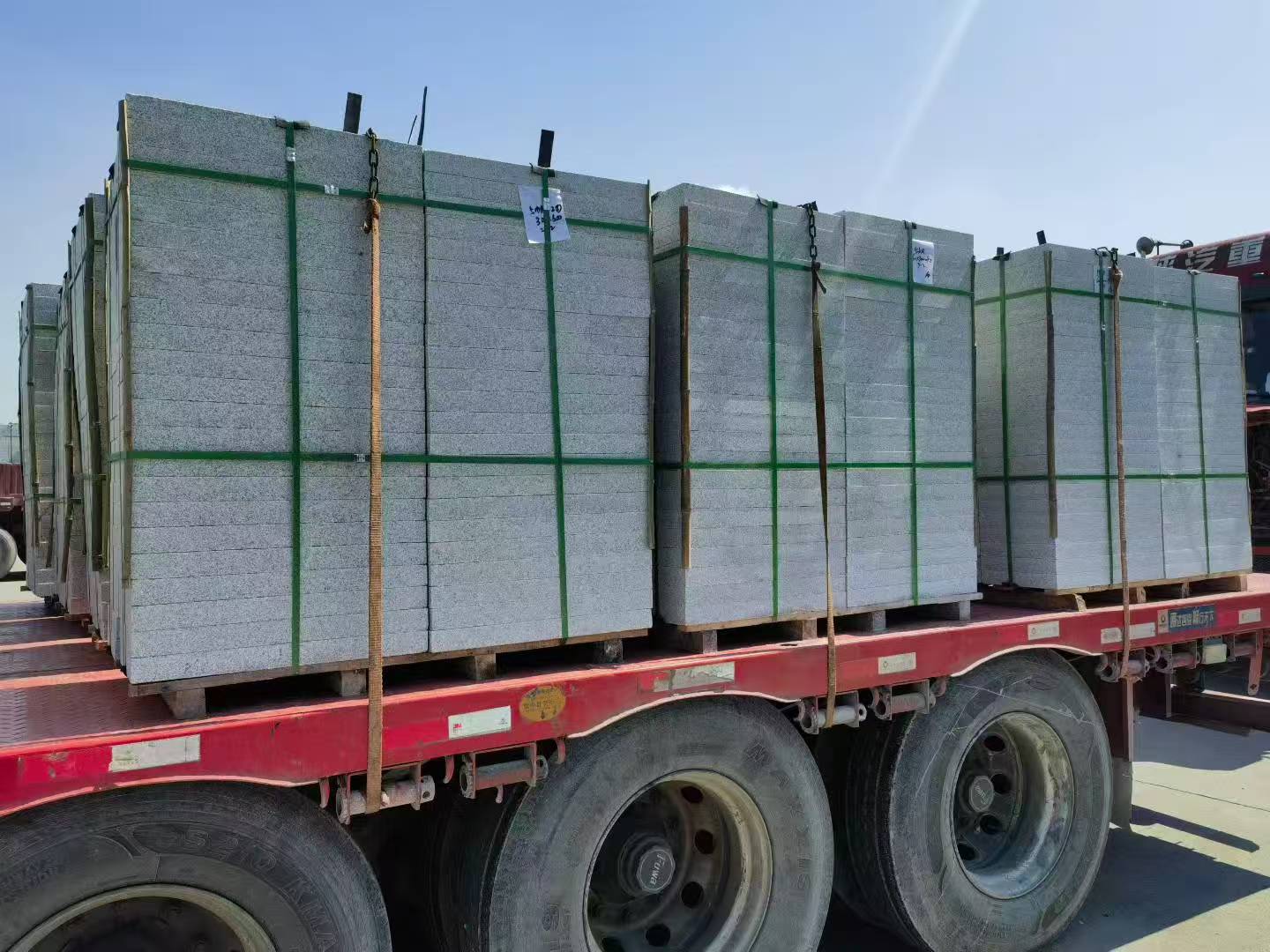 四平芝麻白花岗岩出货日常地铺石