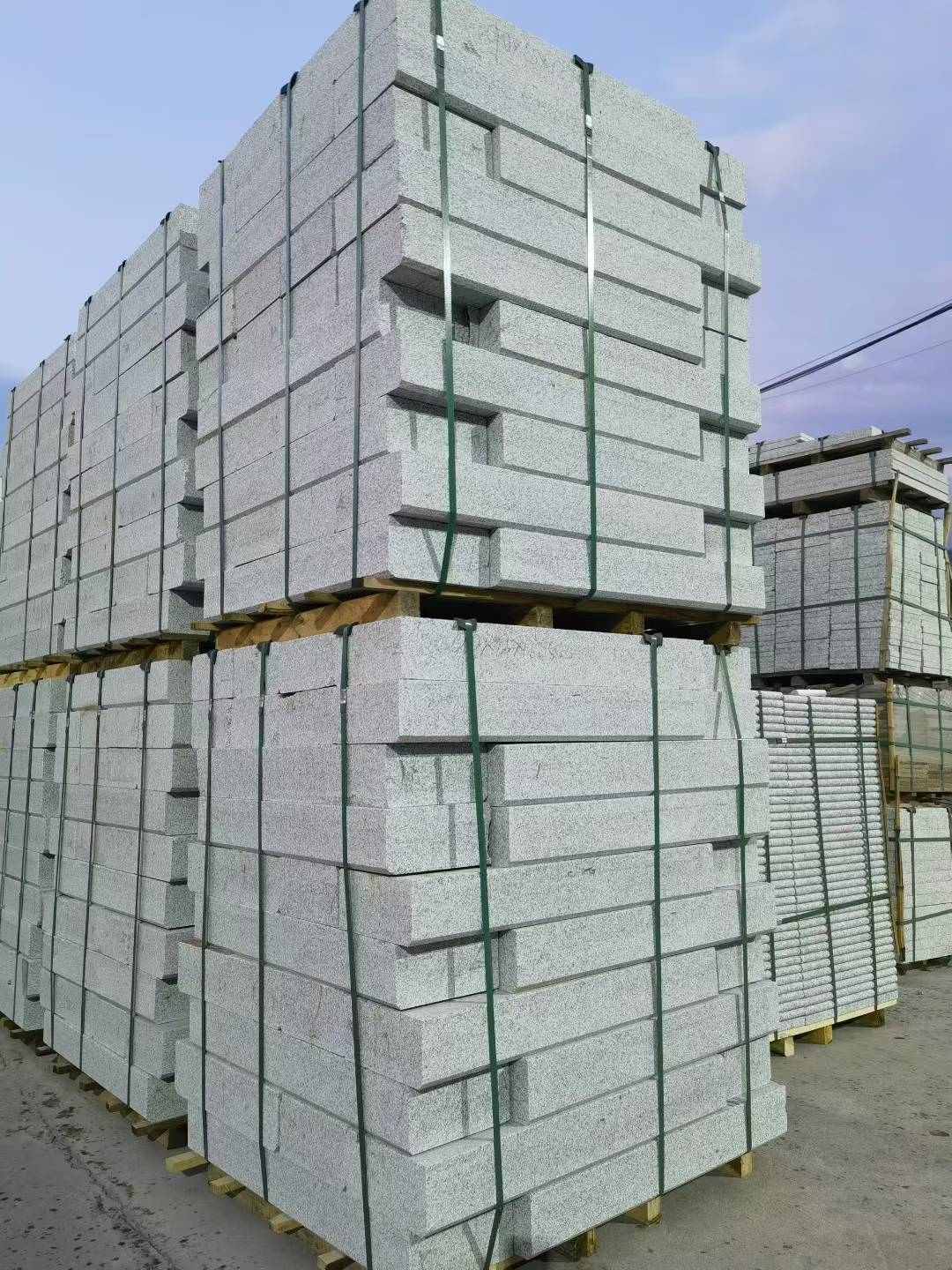 四平 芝麻白花岗岩路沿石，路缘石，路肩石，道牙，立缘石，马路牙子，街沿石，侧石等