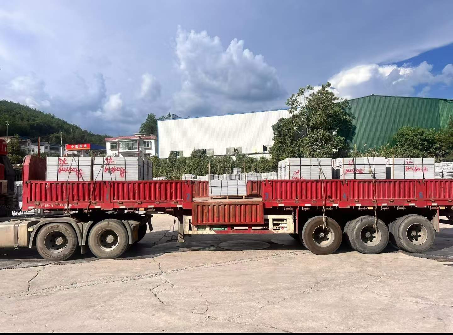 四平 芝麻灰花岗岩地铺石出货日常